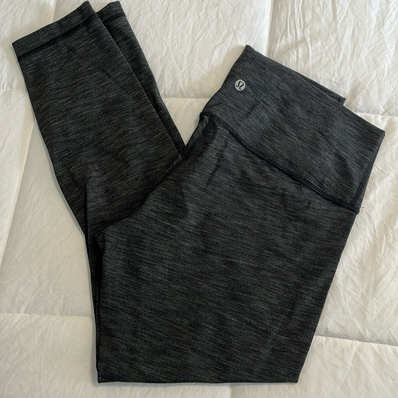Lululemon leggings. Dark Grey heather color. Size 10. VGUC - Picture 1 of 3